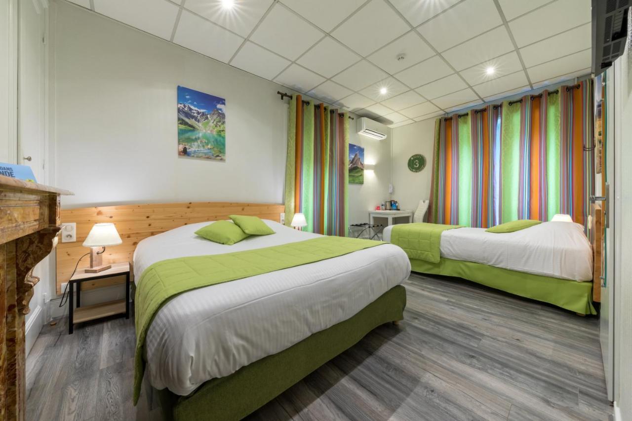 La Commanderie De Champarey Hotel Bourgoin-Jallieu Exterior photo